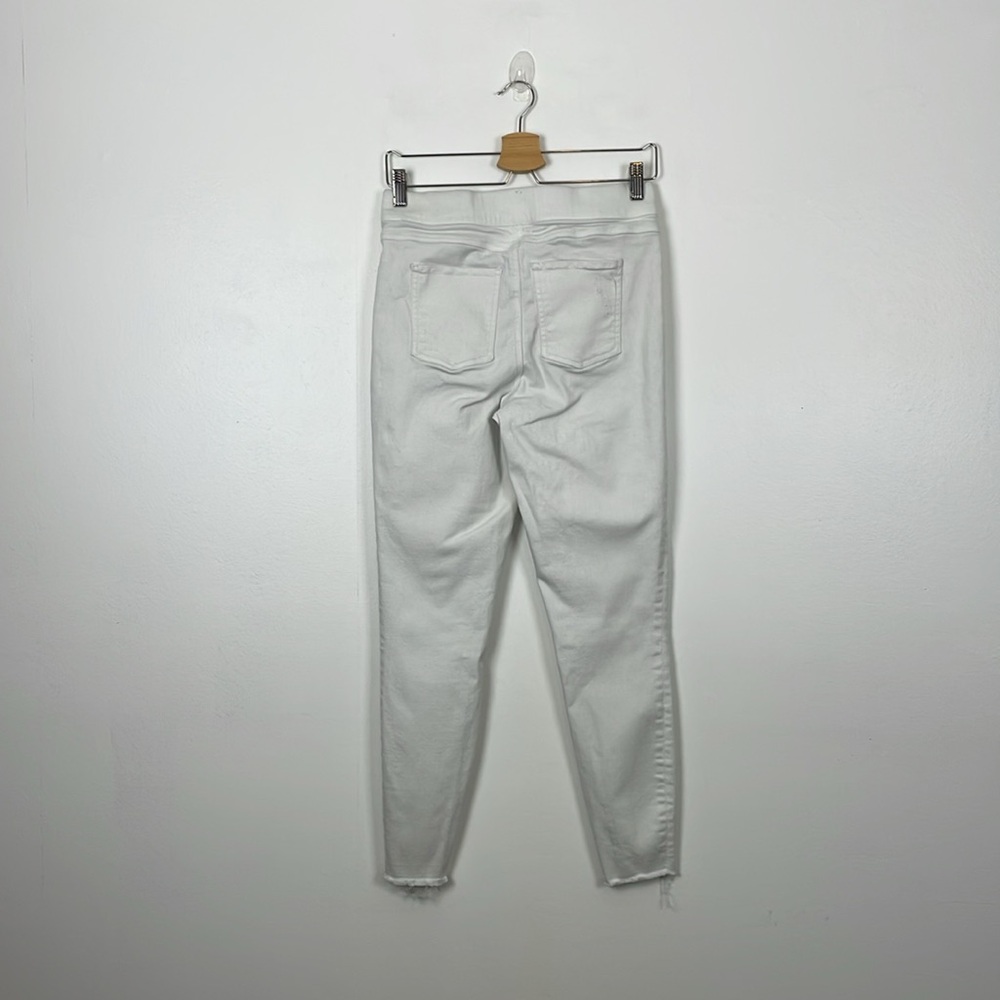 Spanx Distressed Pull-On Skinny Raw Hem Jeans 2 Back Pockets Stretch White Pants - Picture 5 of 9
